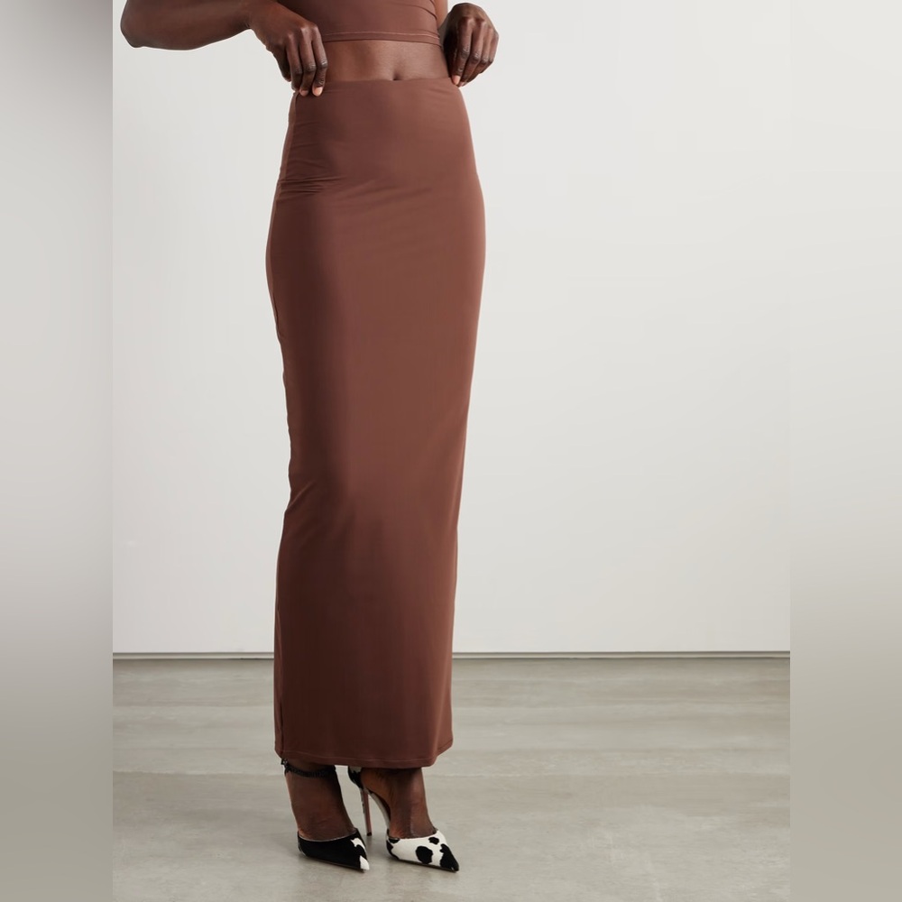 NWT Skims Fits Everybody Skirt sz S